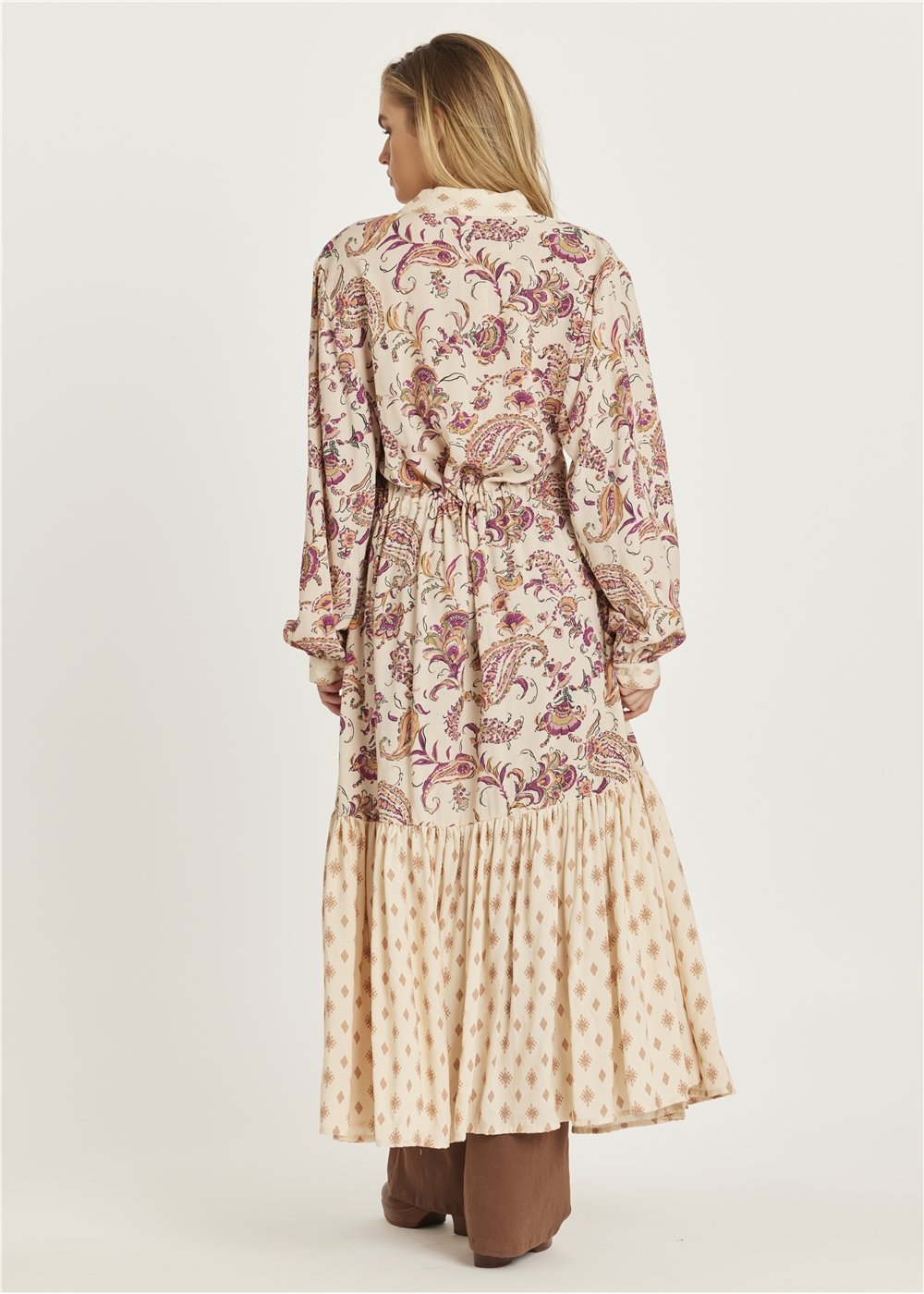 ZAHARA LONG SLEEVE WOVEN KIMONO