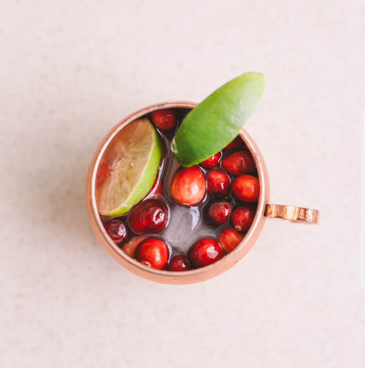 FESTIVE MOSCOW MULE COCKTAIL